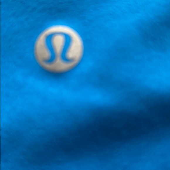 Lululemon pool side high rise align crop Sz 0 21” - Picture 3 of 9